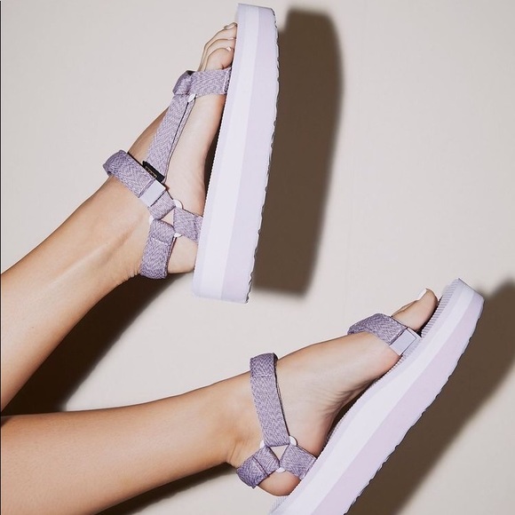 lavender tevas